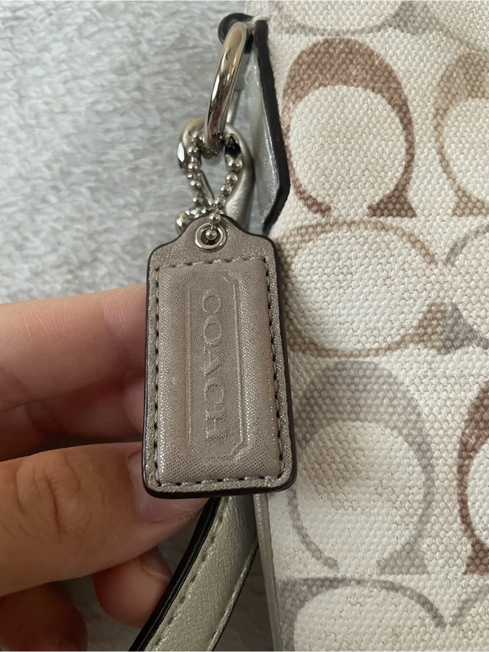 NWOT Coach Kristin Neutral Signature Swingpack Crossbody with Sequin Details